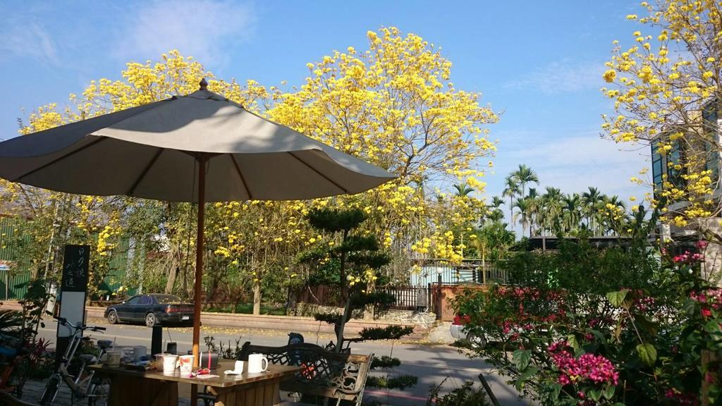 Sun Moon Talk Apartment หยูฉี ภายนอก รูปภาพ