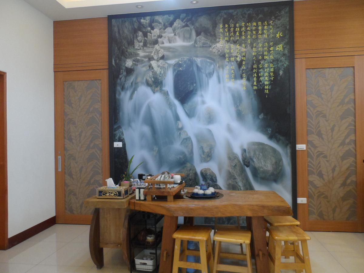 Sun Moon Talk Apartment หยูฉี ภายนอก รูปภาพ